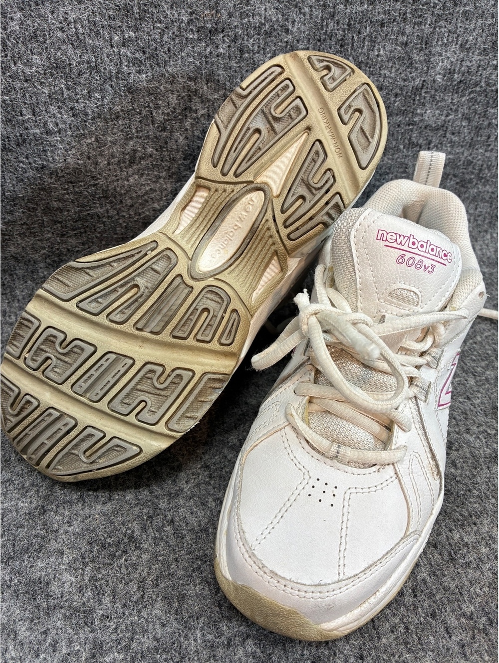 New Balance 608v3 White and Pink Athletic Shoes Size 6.5 Womens